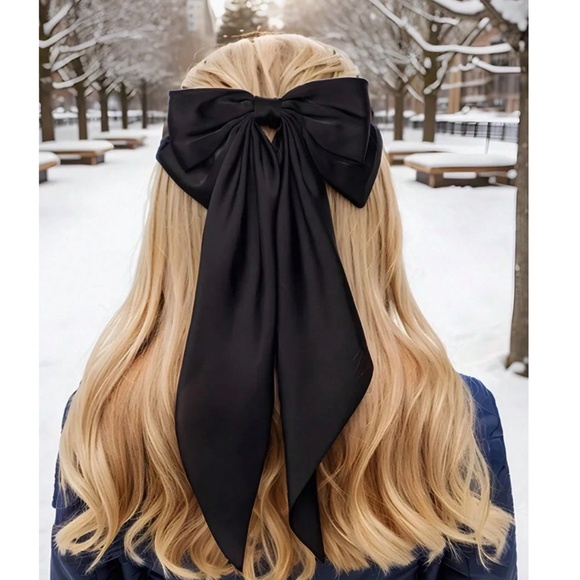 Romantic Large Bow Hair Clips - Picture 3 of 5